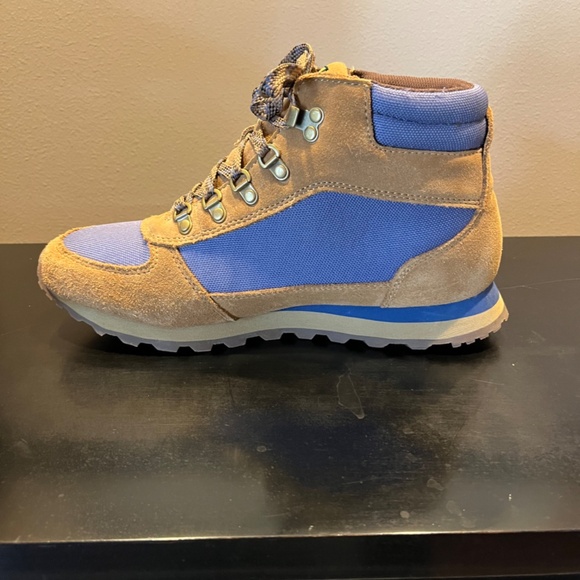 LL Bean Hiking Boots, Women's 11M - Picture 2 of 6